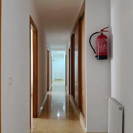 Apartment De 3 *